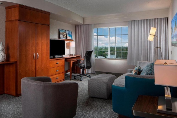 Courtyard by Marriott Fort Lauderdale Airport & Cruise Port image 14