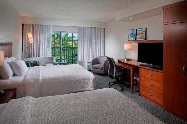 Courtyard by Marriott Fort Lauderdale Airport & Cruise Port image 9